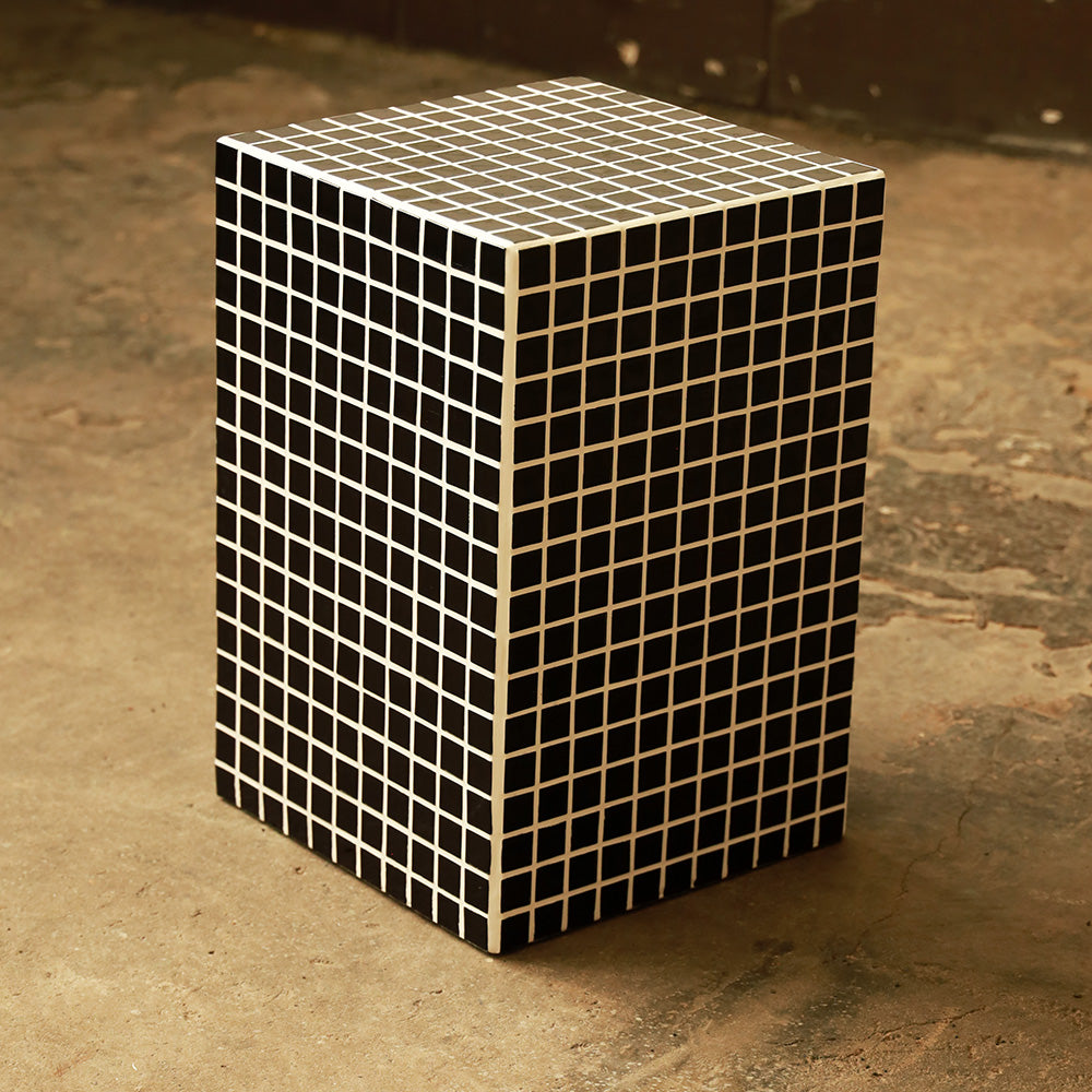 Essential Cube L - black
